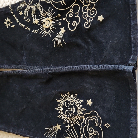 **HP**Nwt Johnny Was Luna Embroidered Velvet Jeans - Picture 12 of 14